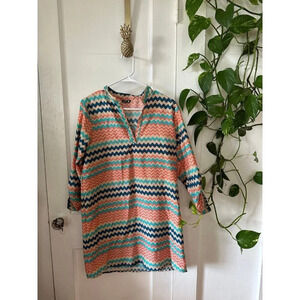 Indie Women’s size large patterned top